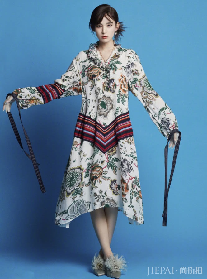 古力娜扎长相清纯脱俗,还非常仙!